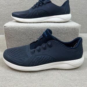 Mens Croc Literide pacer Tennis Shoe, size 10 M, Blue
